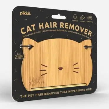 Eco-friendly bamboo cat hair remover packaging with cute cat face design. Suitable for clothes, carpets, and furniture.